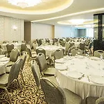 Ramada By Wyndham Gemli̇k Hotel