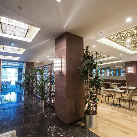 Ramada By Wyndham Gemli̇k 4*