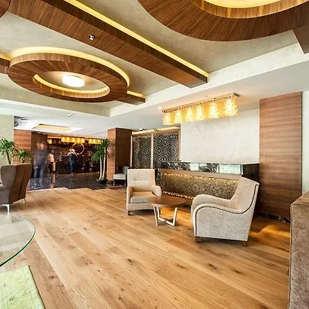 Ramada By Wyndham Gemli̇k فندق 4*