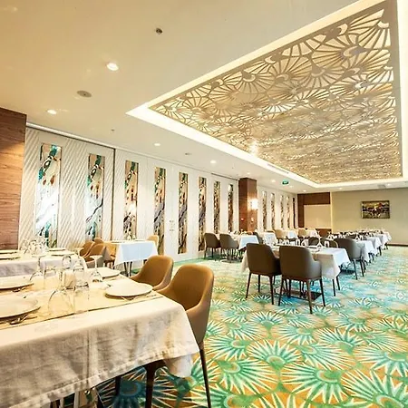 فندق Ramada By Wyndham Gemli̇k