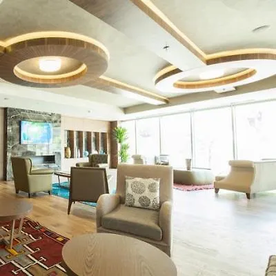 Ramada By Wyndham Gemli̇k מלון 4*