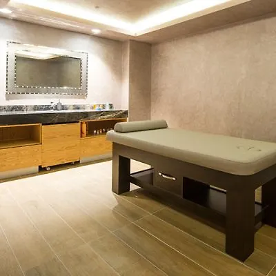 Ramada By Wyndham Gemli̇k מלון