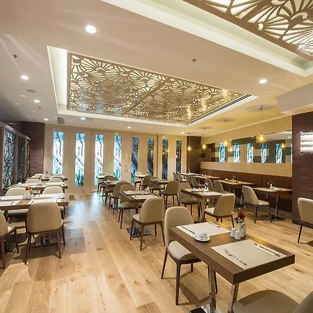 Ramada By Wyndham Gemli̇k Hotel 4*