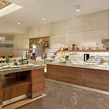 Ramada By Wyndham Gemli̇k 酒店 4*