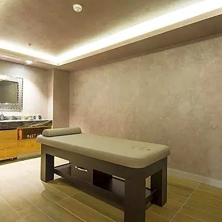 Ramada By Wyndham Gemli̇k