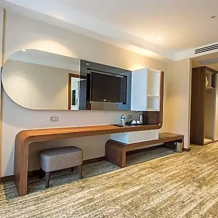 Ramada By Wyndham Gemli̇k Ξενοδοχείο