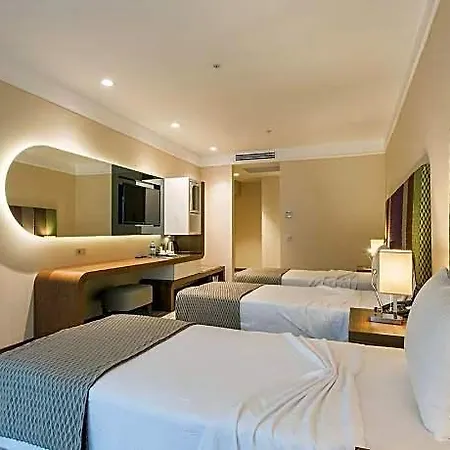 Ramada By Wyndham Gemli̇k
