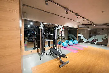 Ramada By Wyndham Gemli̇k מלון