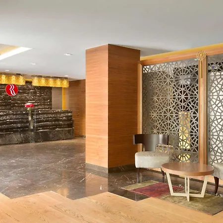 Ramada By Wyndham Gemli̇k Hotel