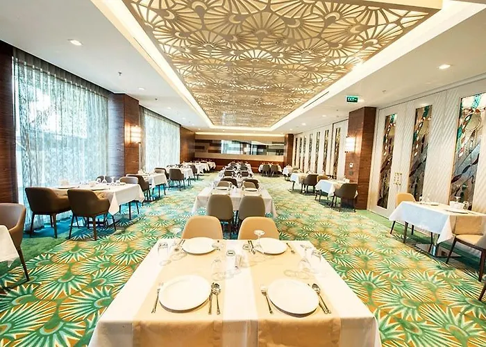 Hotel Ramada By Wyndham Gemli̇k 4*