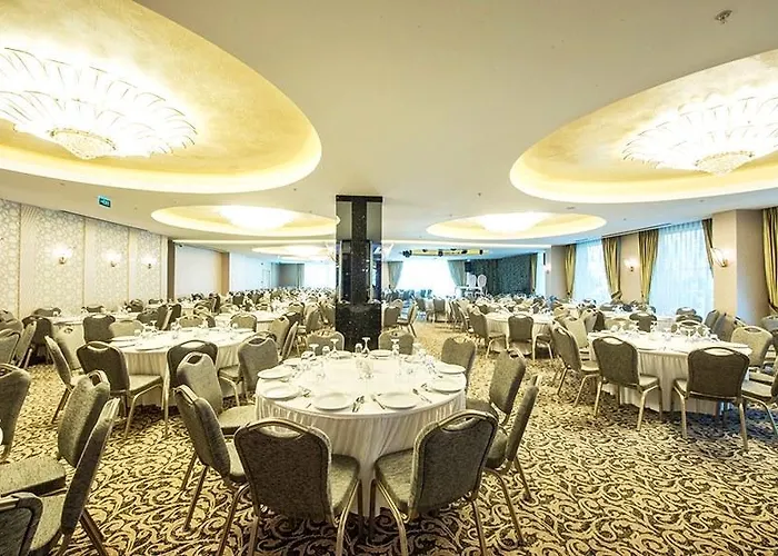 Ramada By Wyndham Gemli̇k Hotel