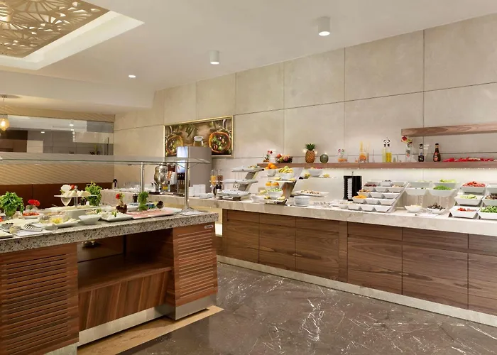 Hotel Ramada By Wyndham Gemli̇k 4*